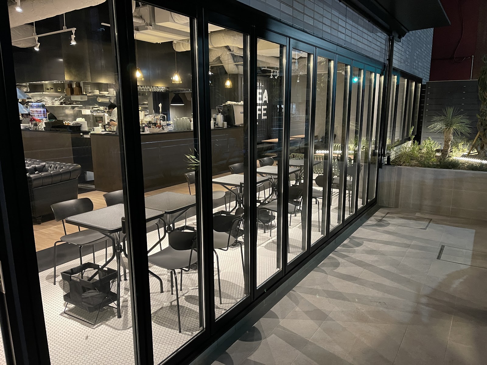 ANEA CAFE MONNAKA Village