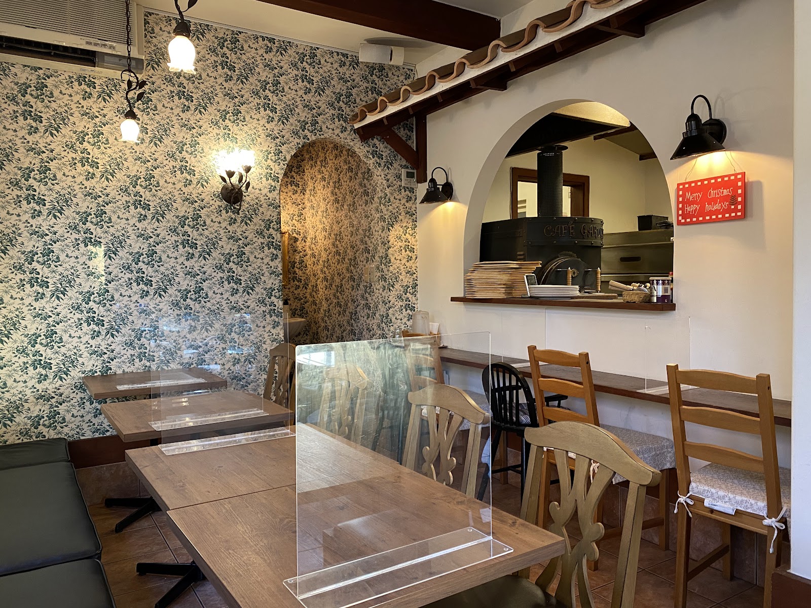 CAFE GARDEN