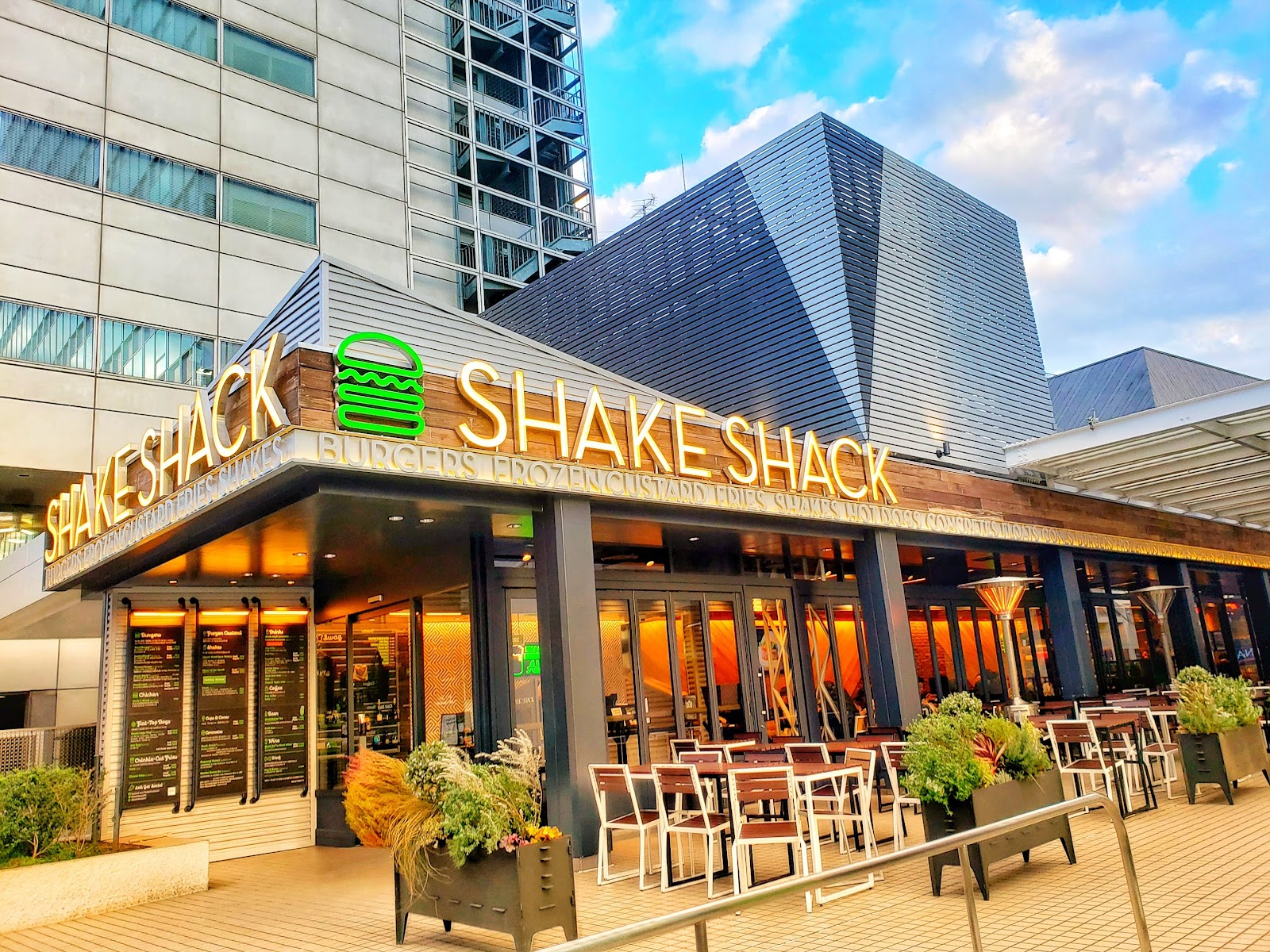 Shake Shack 六本木ヒルズ店
